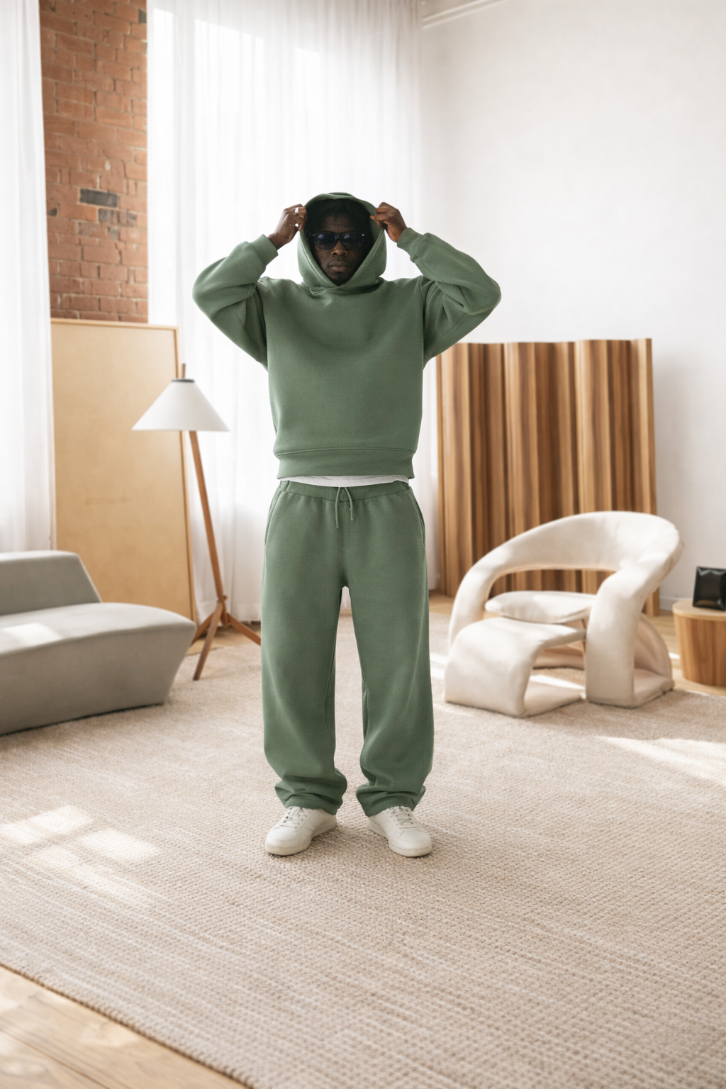 ESSENTIAL Tracksuit